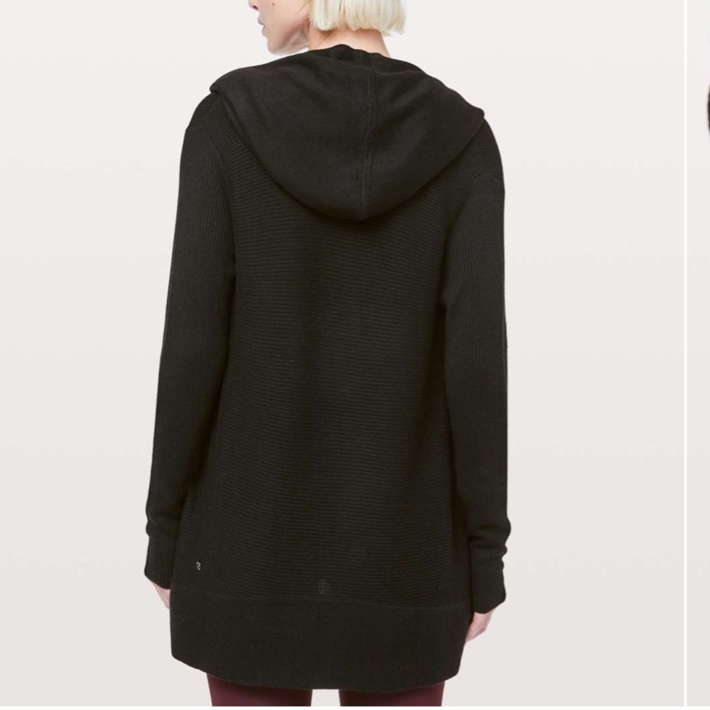 Lululemon Sundown Wrap black